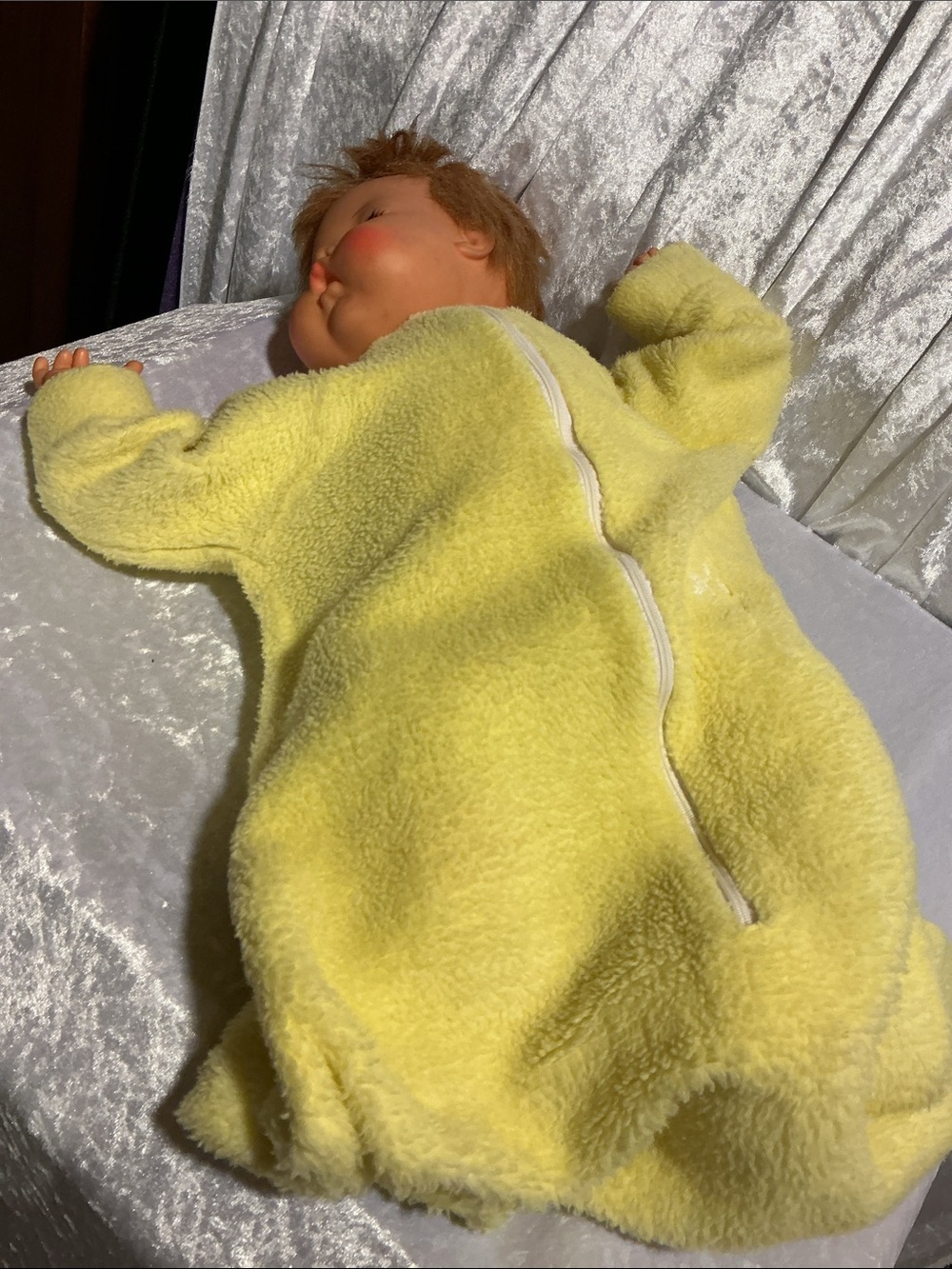 Thumbelina Baby Doll in Yellow Outfit - Vintage Box Art - Picture 2 of 6